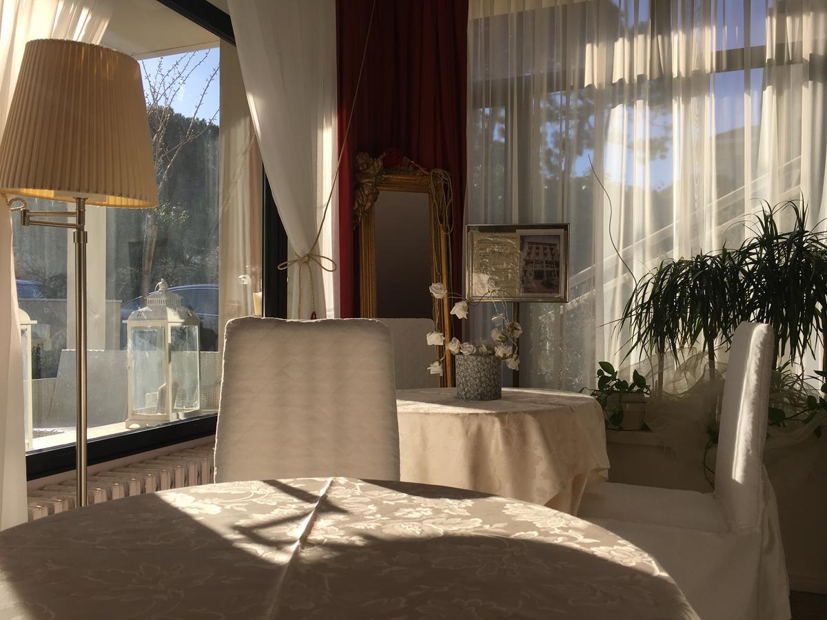 Hotel Baby B&B Мілано-Маріттіма Екстер'єр фото